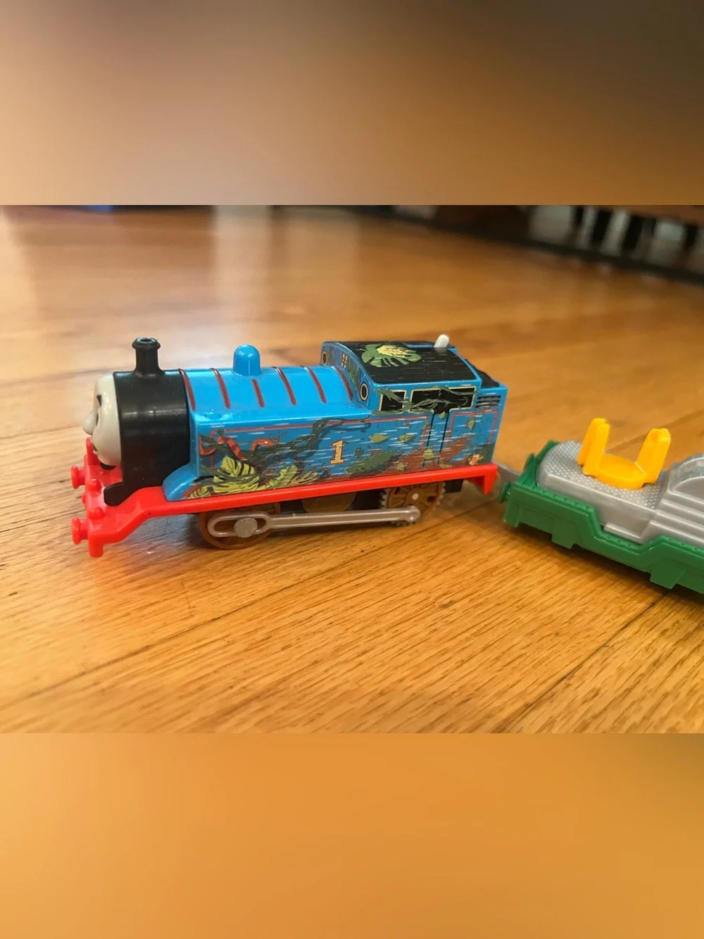 Thomas & Friends TrackMaster jungle themed train